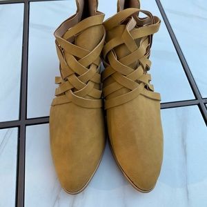 Boutique Criss-Cross booties